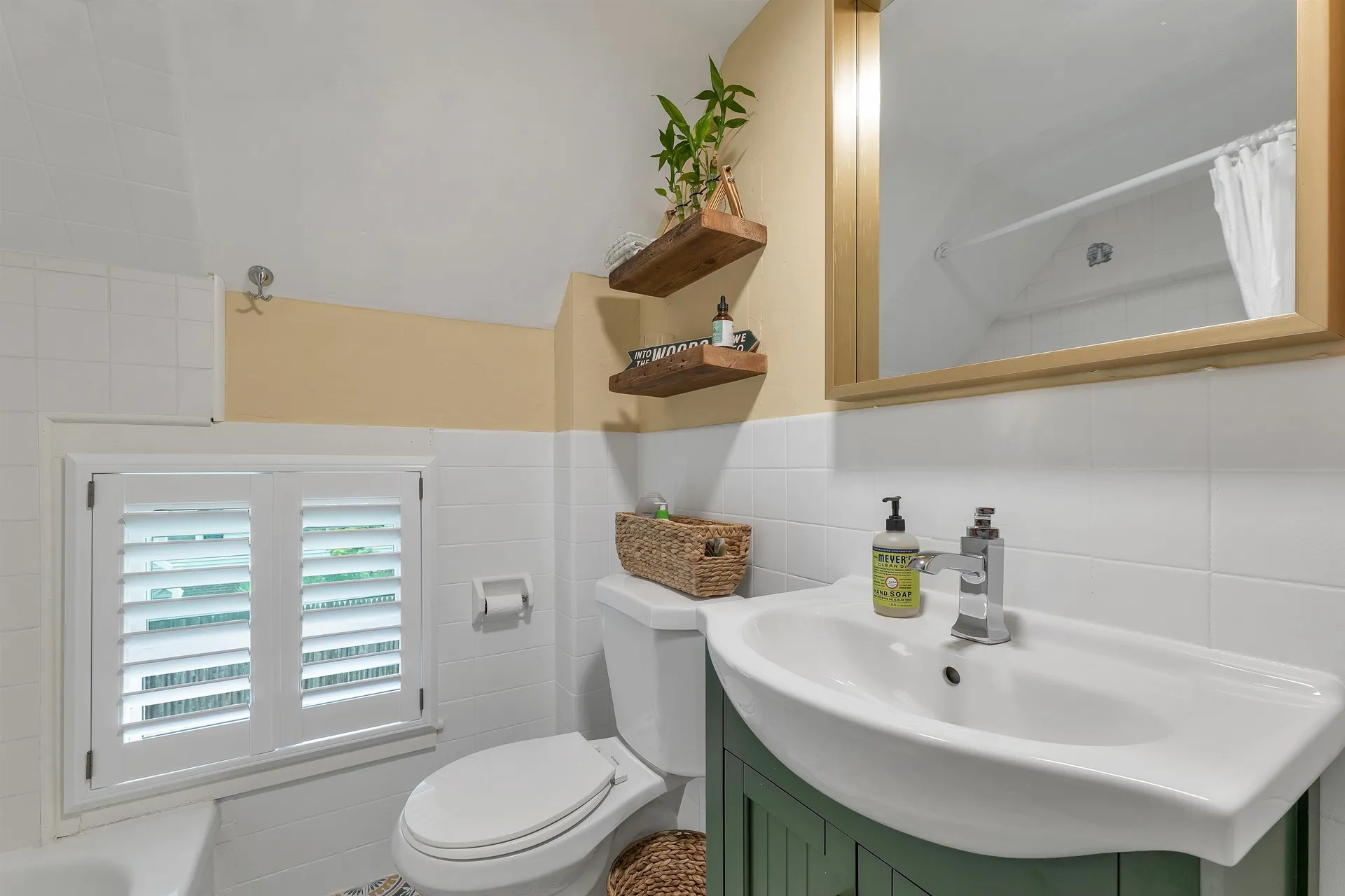 26 Howard Avenue Northfield NH 03276