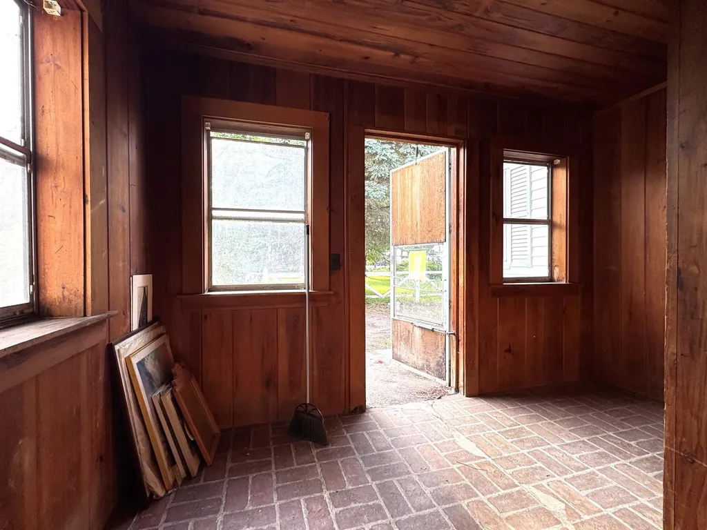 1731 East Main Street Conway NH 03813