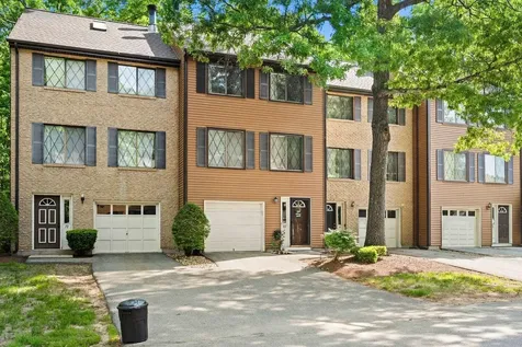 12 Winrow Drive Merrimack NH 03054