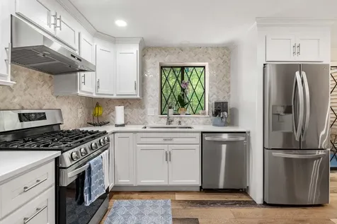 12 Winrow Drive Merrimack NH 03054