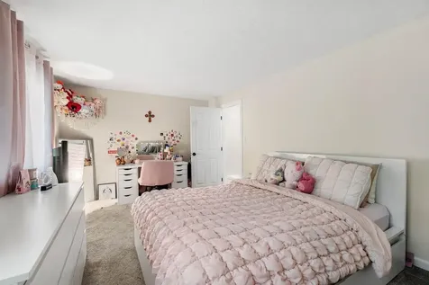 12 Winrow Drive Merrimack NH 03054