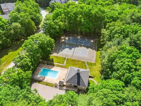 12 Winrow Drive Merrimack NH 03054