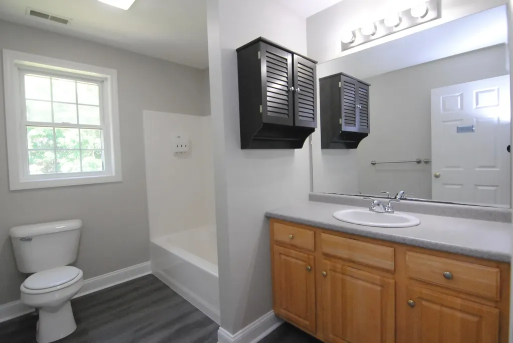 46 Cherrywood Drive Nashua NH 03062
