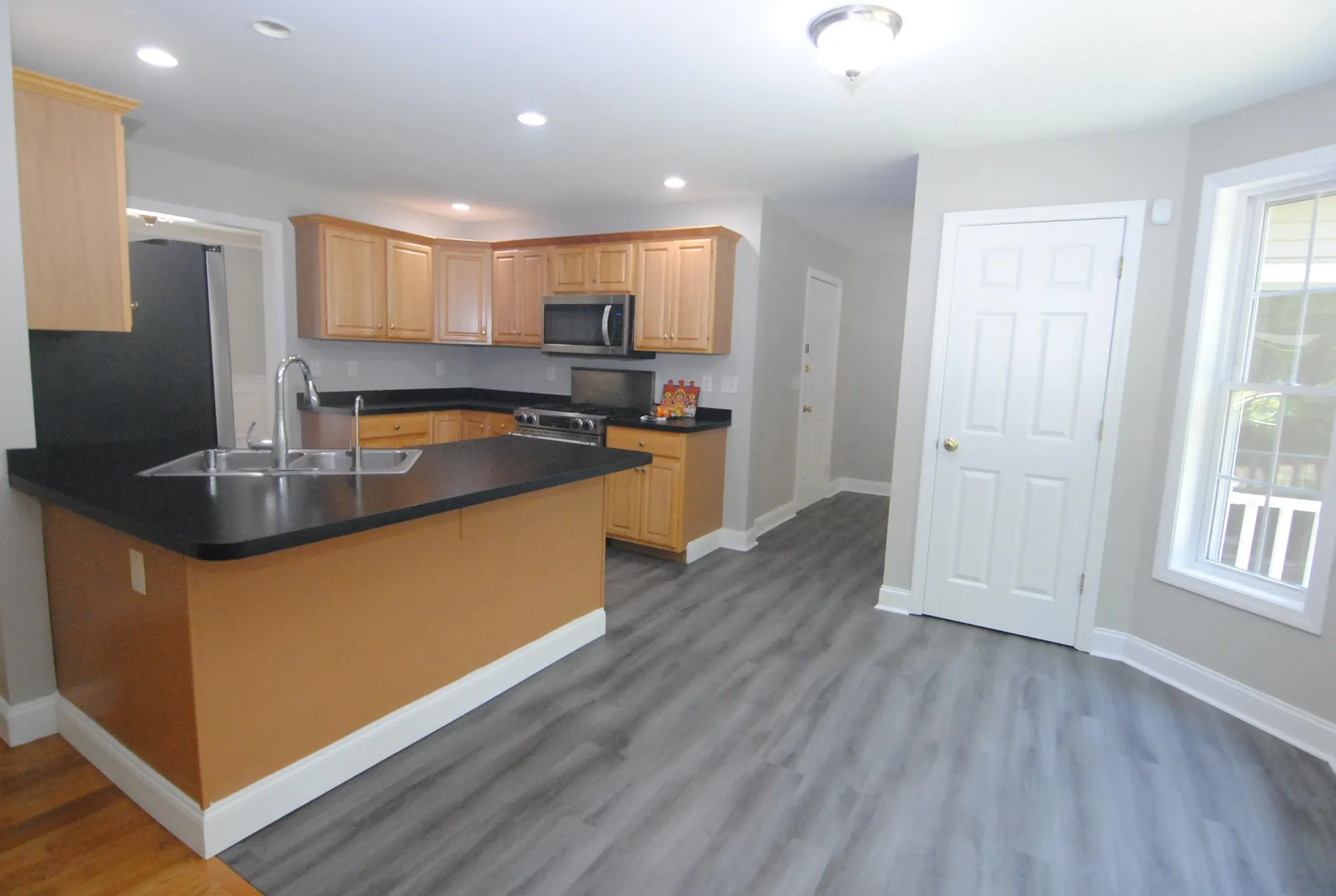 46 Cherrywood Drive Nashua NH 03062