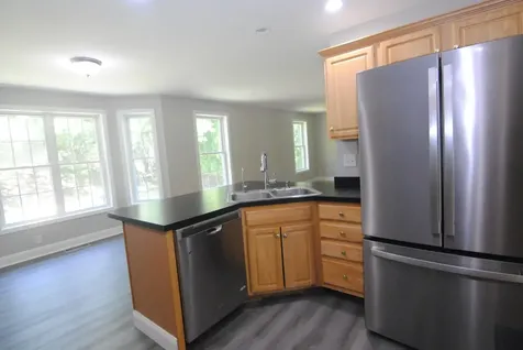 46 Cherrywood Drive Nashua NH 03062