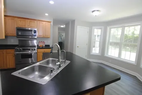 46 Cherrywood Drive Nashua NH 03062