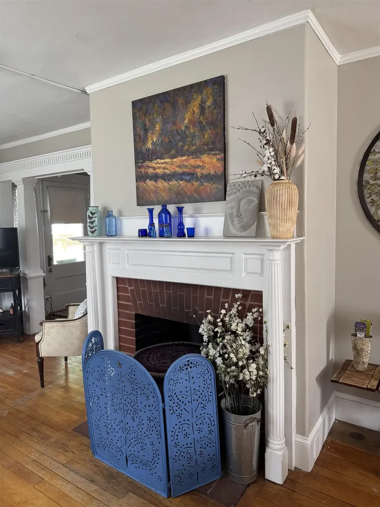 162 N Main Street Newport NH 03773