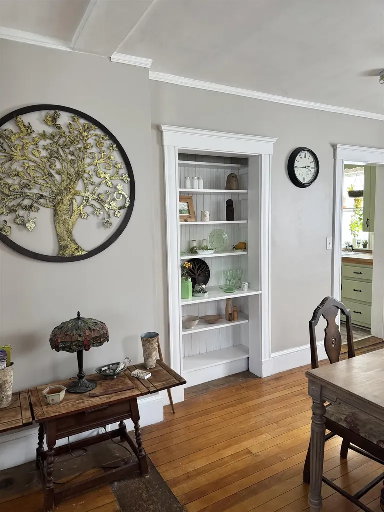 162 N Main Street Newport NH 03773