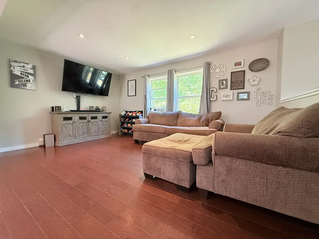 94 Hill Road Alstead NH 03602