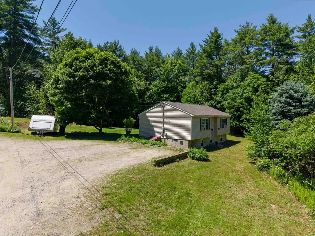 94 Hill Road Alstead NH 03602