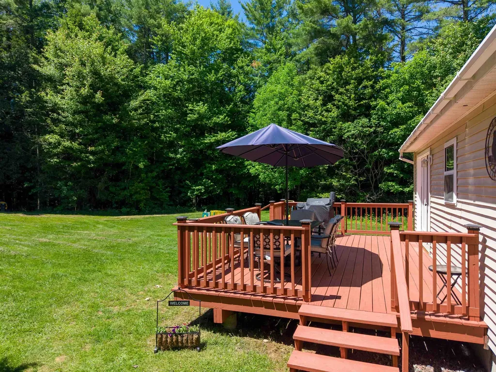 94 Hill Road Alstead NH 03602