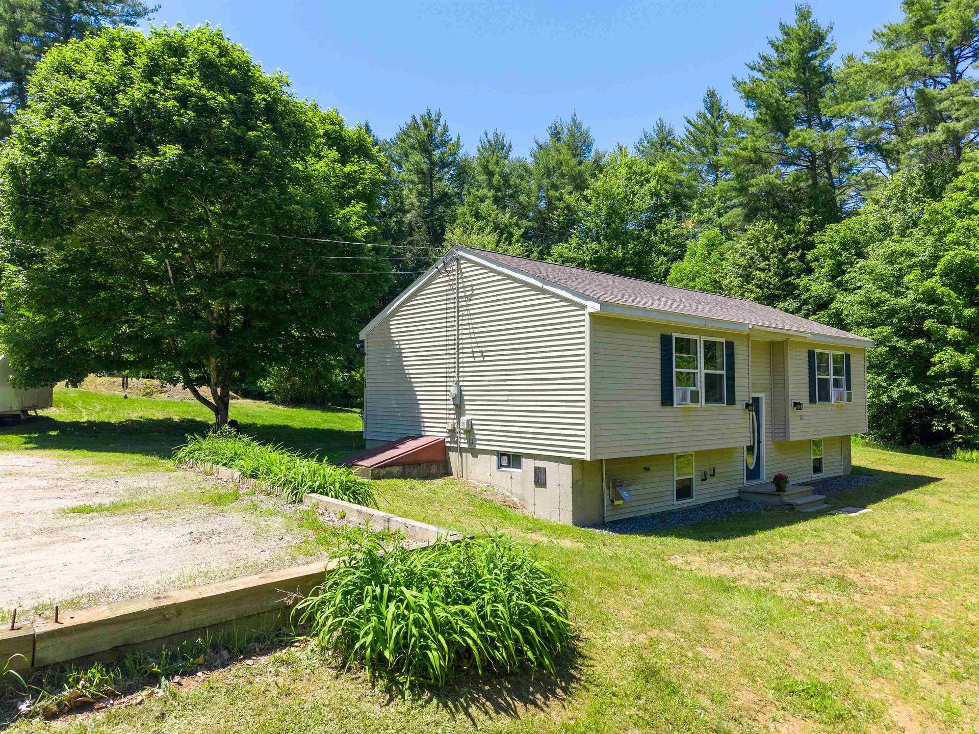 94 Hill Road Alstead NH 03602