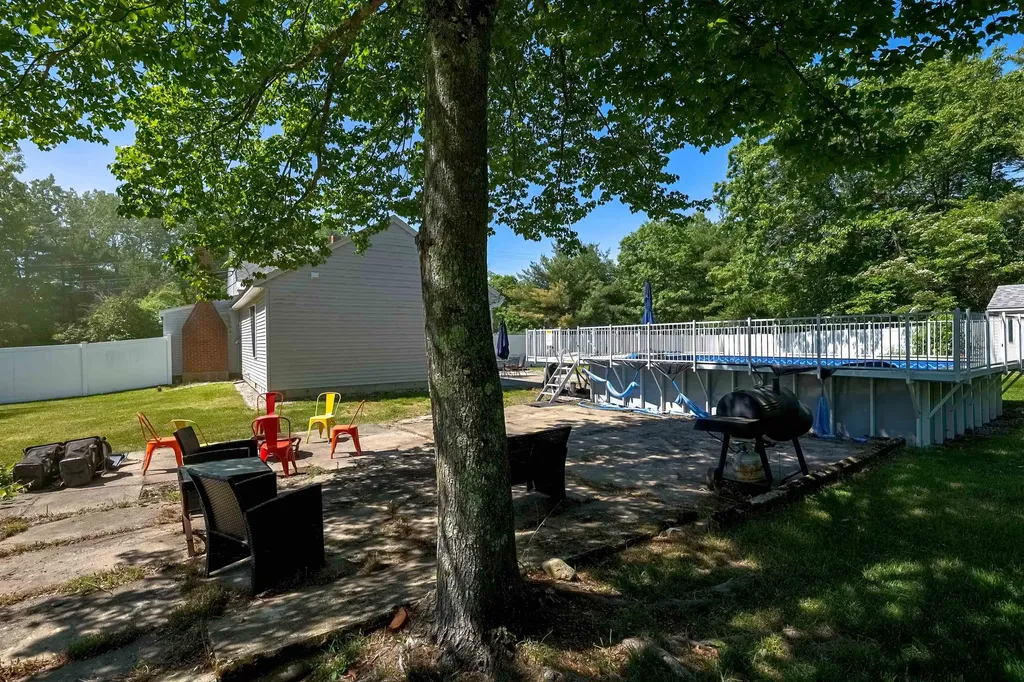 109 Baboosic Lake Road Merrimack NH 03054