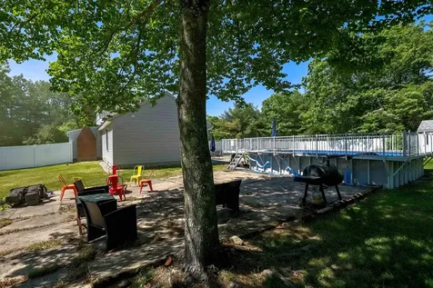 109 Baboosic Lake Road Merrimack NH 03054