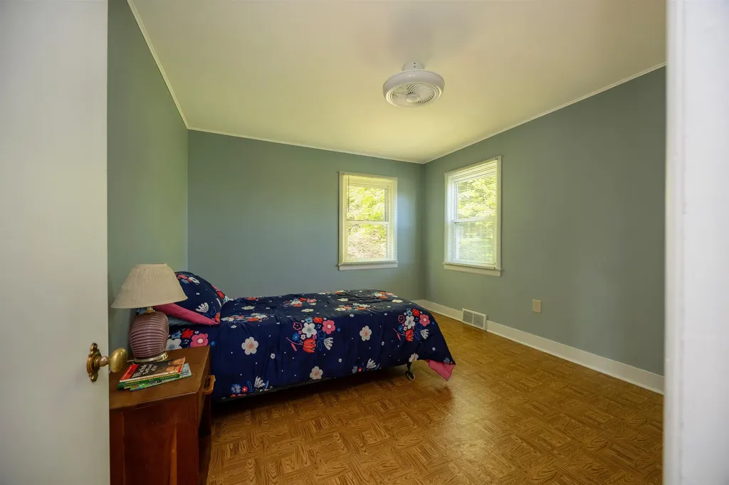 1272 Concord Avenue St. Johnsbury VT 05819