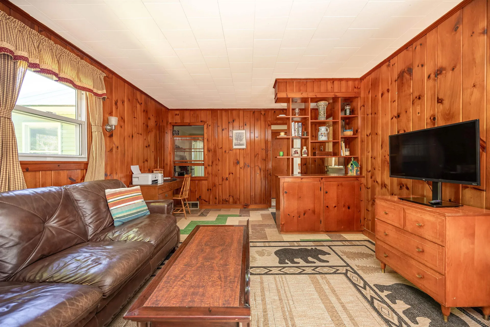 1272 Concord Avenue St. Johnsbury VT 05819