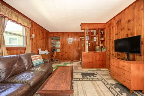 1272 Concord Avenue St. Johnsbury VT 05819