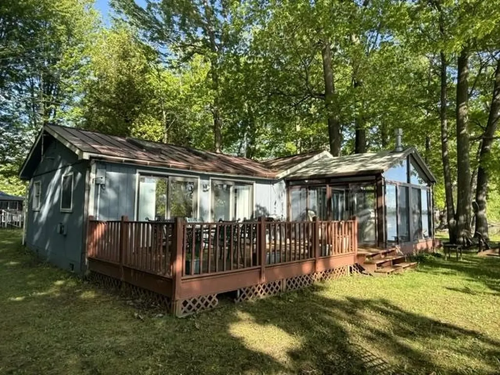 39 Island Drive Bridport VT 05734