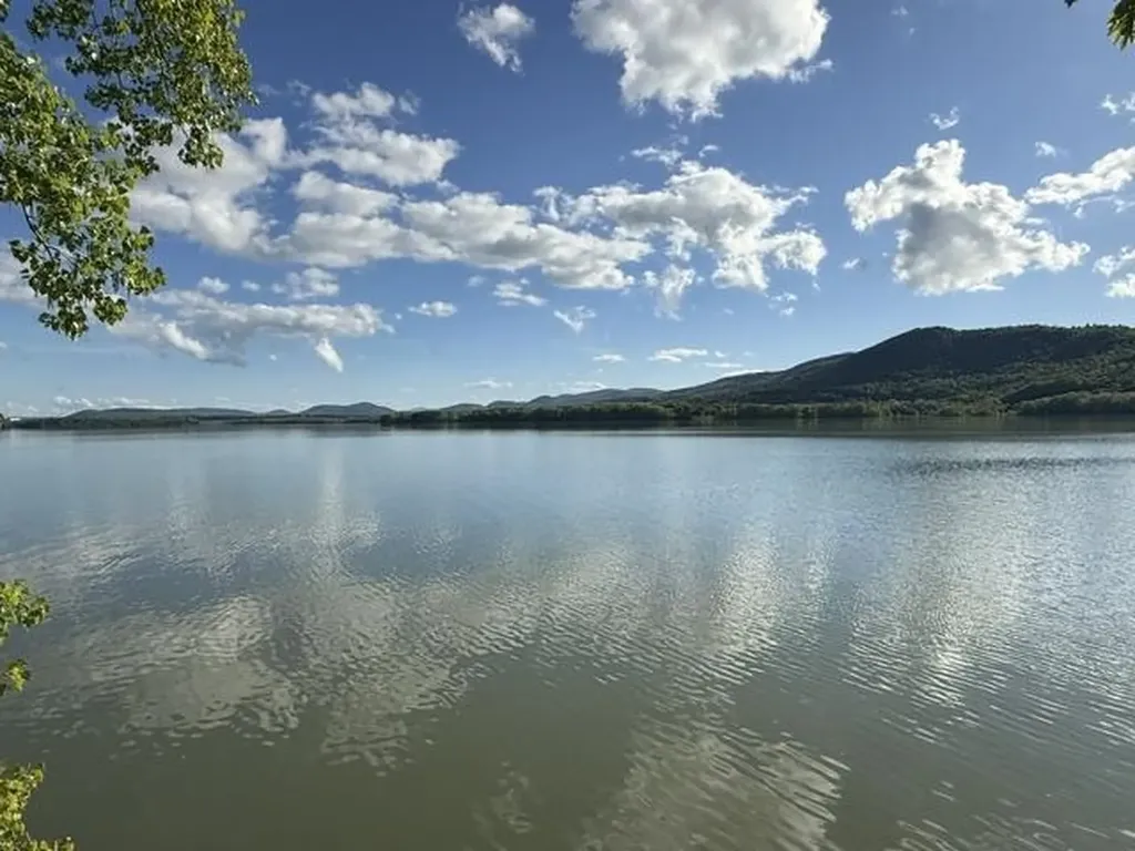 39 Island Drive Bridport VT 05734