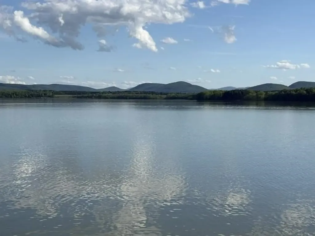 39 Island Drive Bridport VT 05734