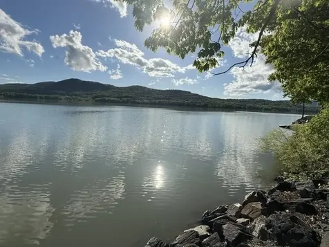 39 Island Drive Bridport VT 05734