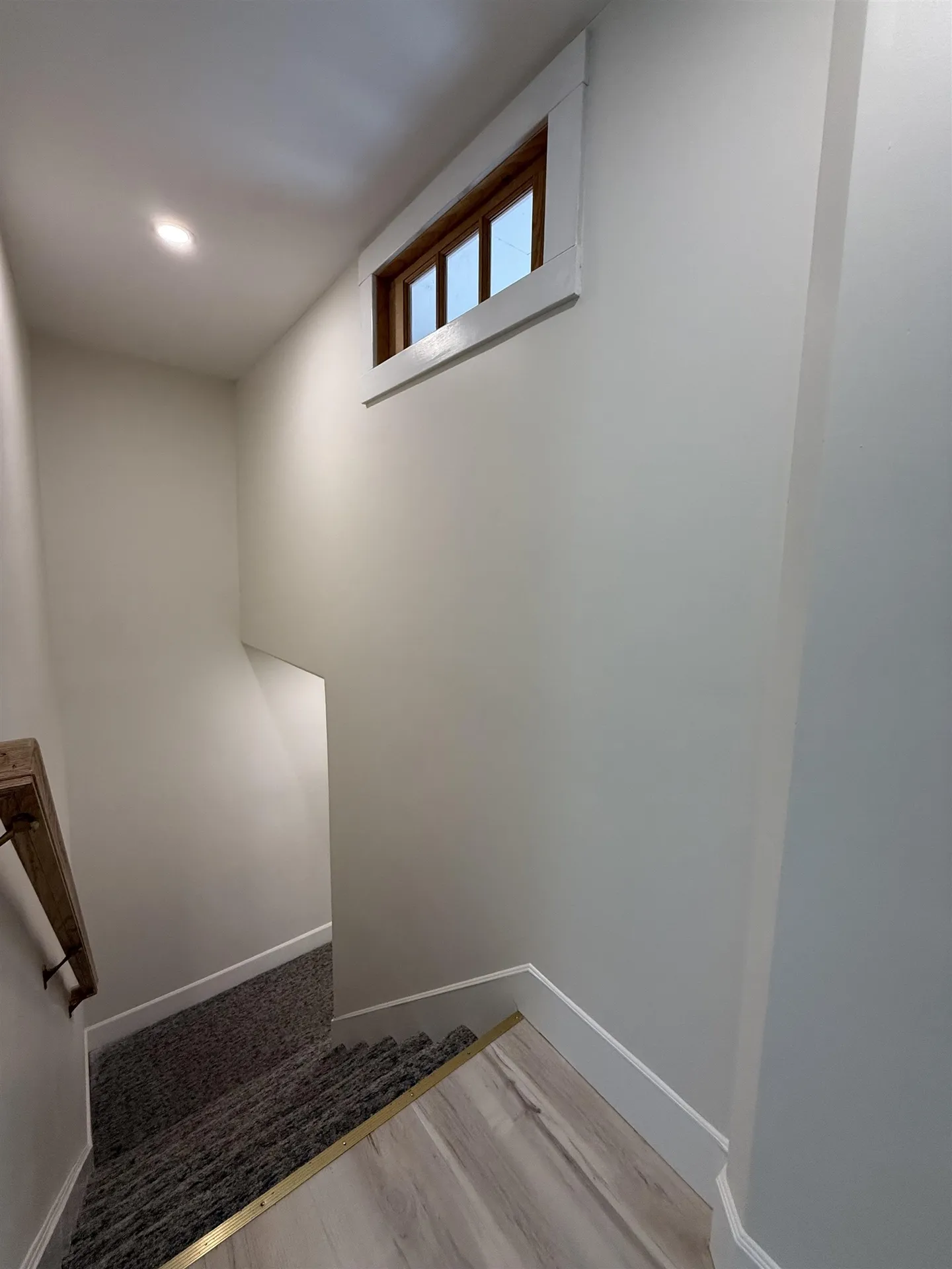 6 Griffin Avenue Londonderry NH 03053