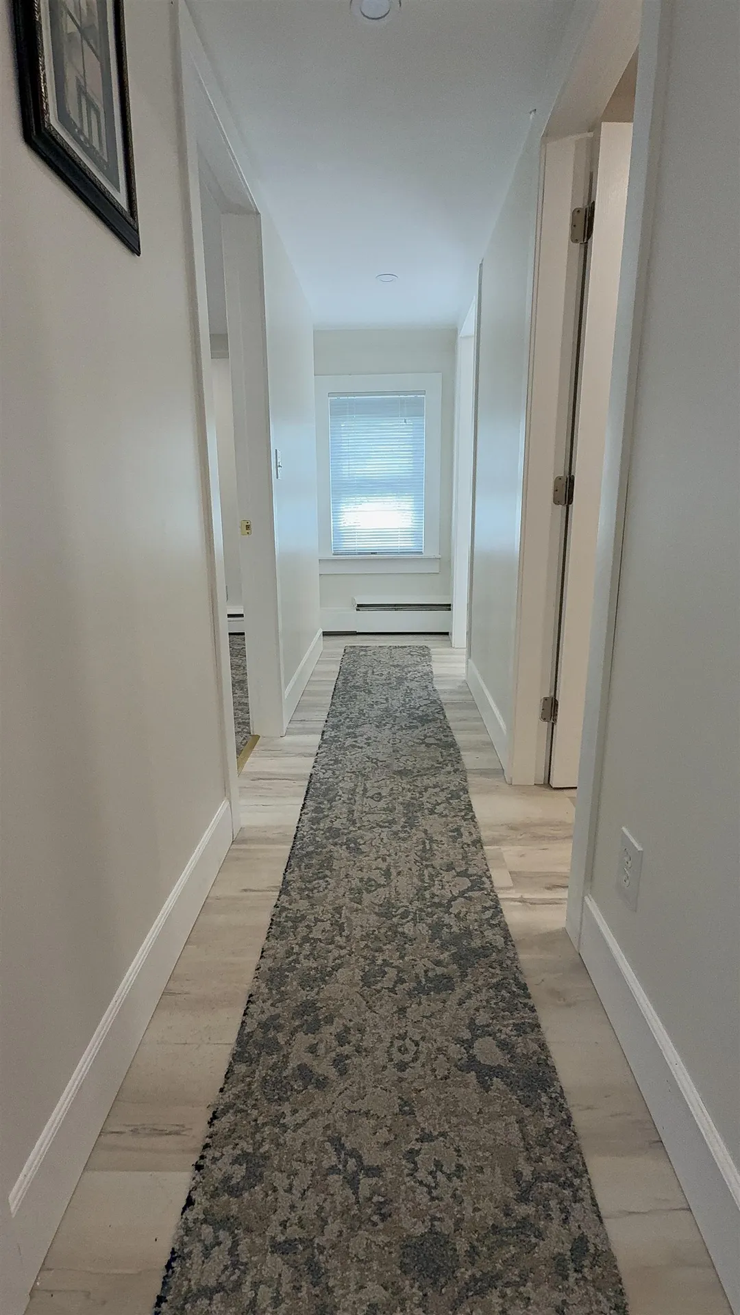 6 Griffin Avenue Londonderry NH 03053