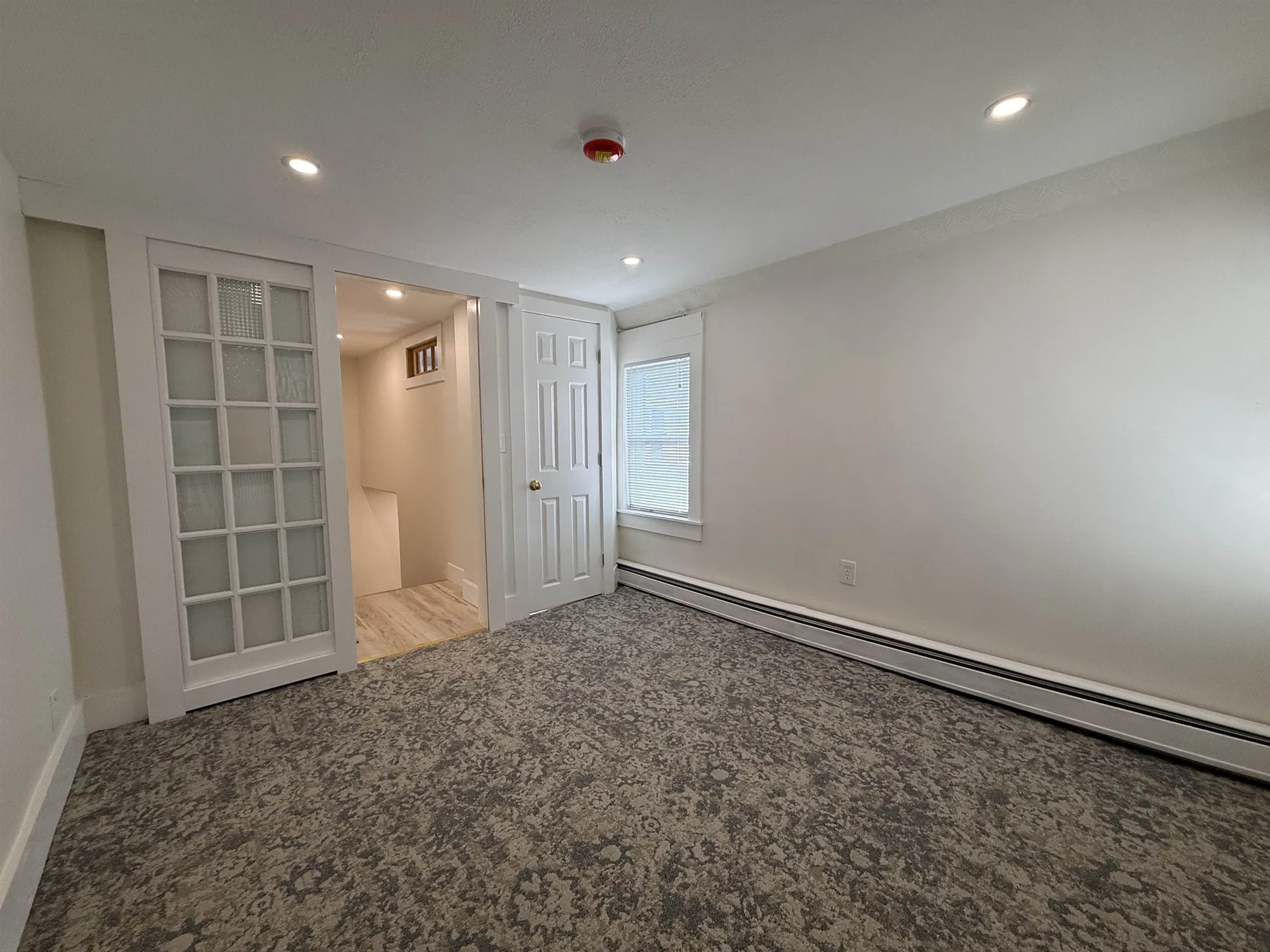 6 Griffin Avenue Londonderry NH 03053