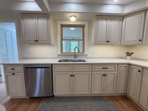 6 Griffin Avenue Londonderry NH 03053
