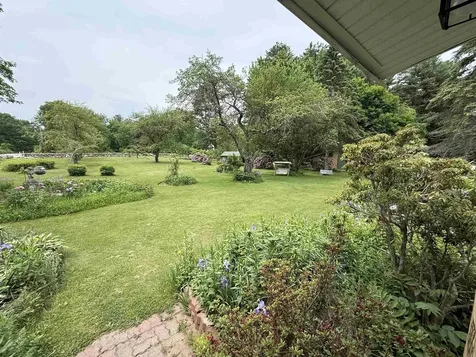 6 Griffin Avenue Londonderry NH 03053