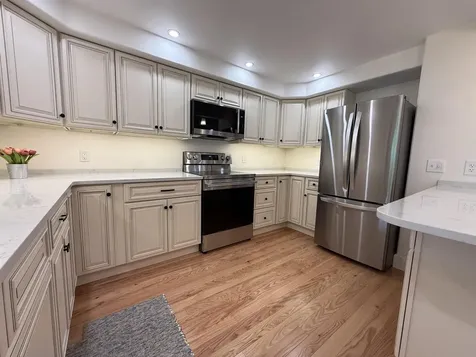 6 Griffin Avenue Londonderry NH 03053