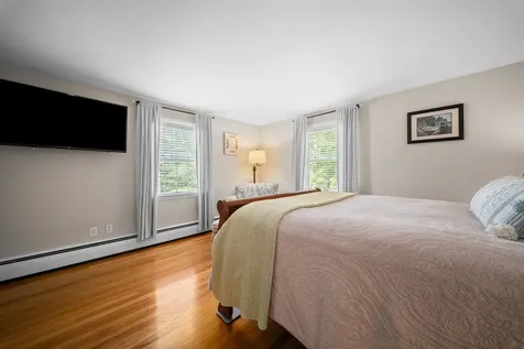 232 Dover Point Road Dover NH 03820