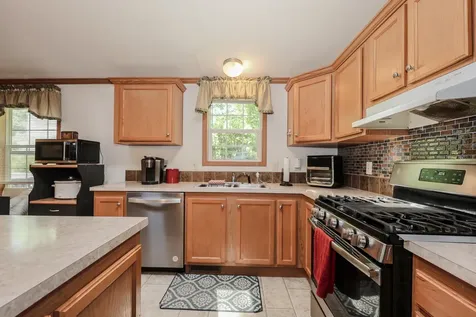 50 Hoit Mill Road Weare NH 03102