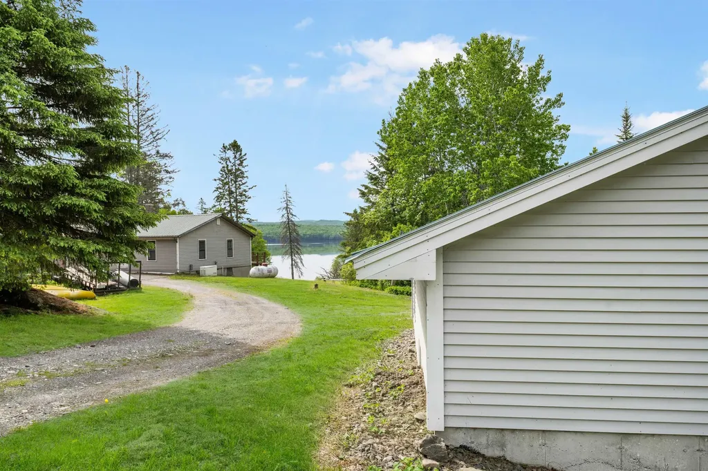 25 Lake Francis Drive Pittsburg NH 03592