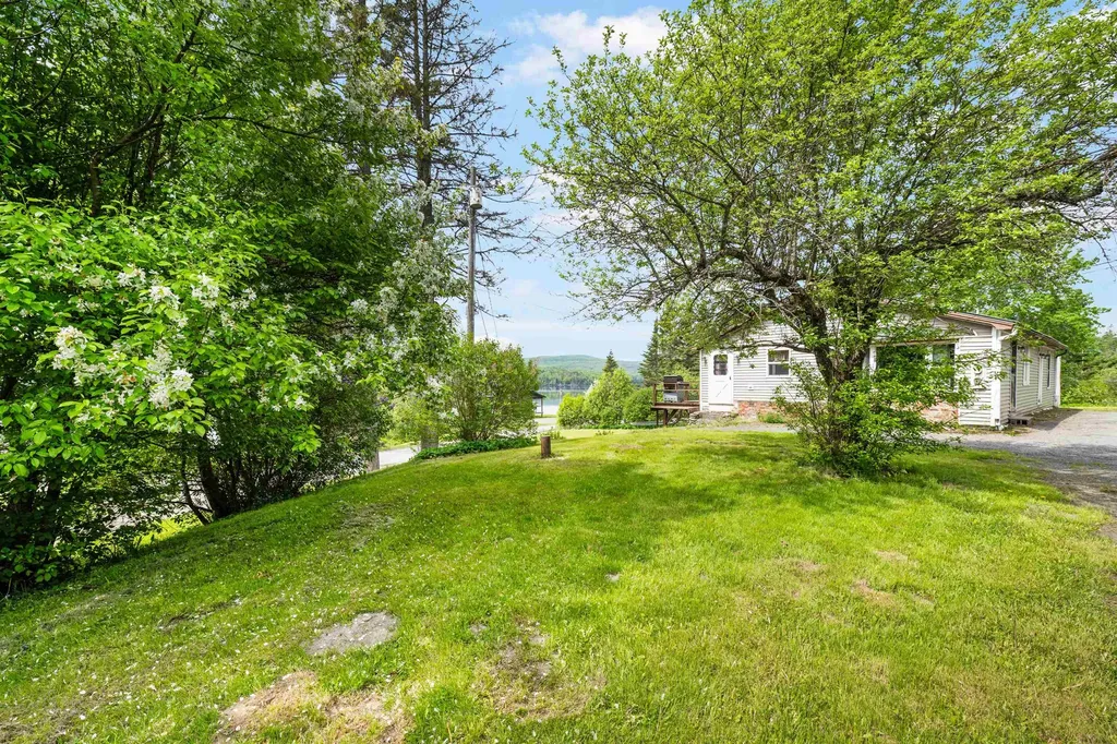 25 Lake Francis Drive Pittsburg NH 03592