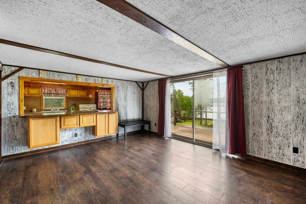 25 Lake Francis Drive Pittsburg NH 03592