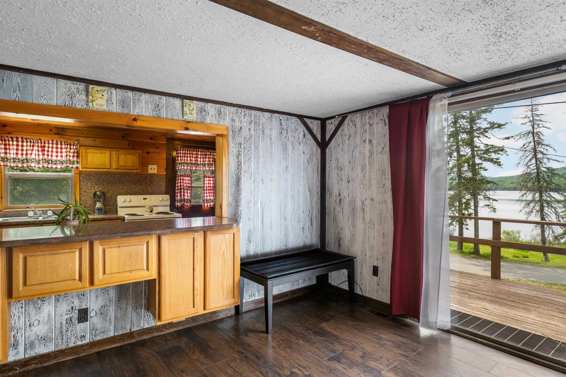 25 Lake Francis Drive Pittsburg NH 03592