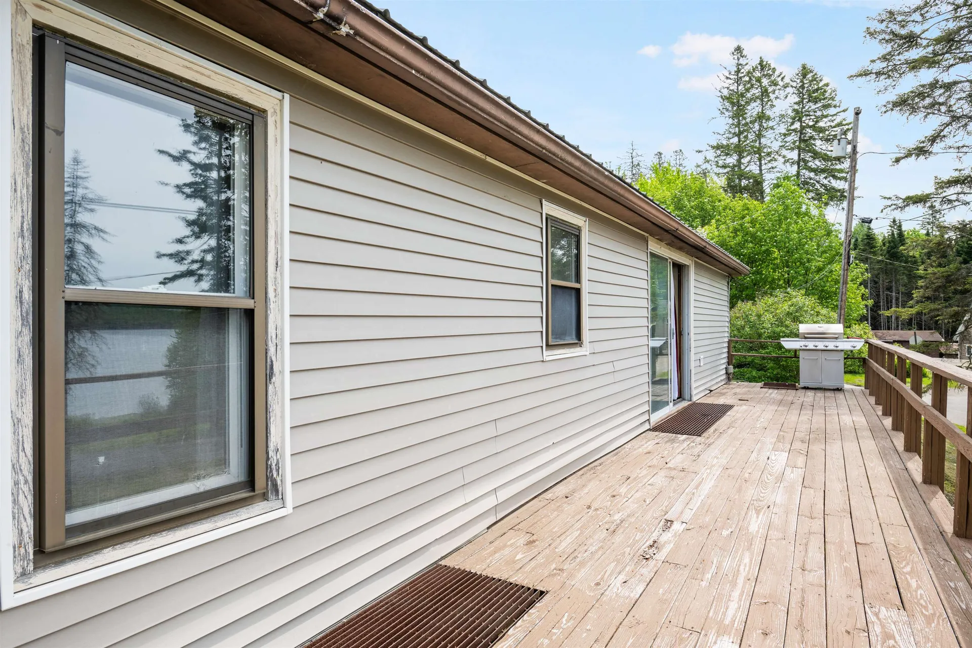 25 Lake Francis Drive Pittsburg NH 03592