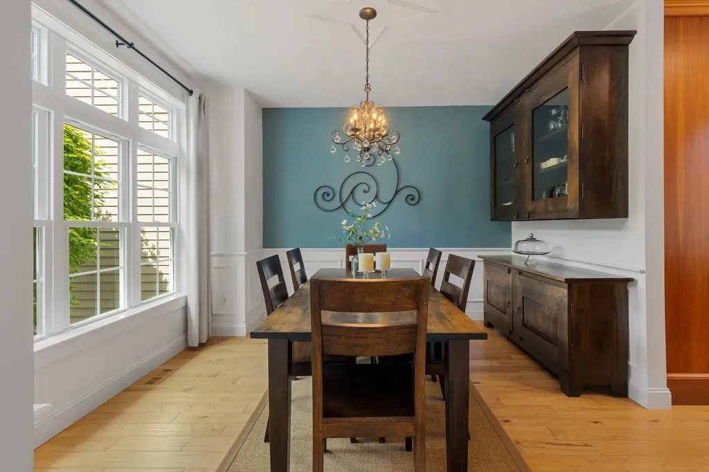8 Heron Way Stratham NH 03885