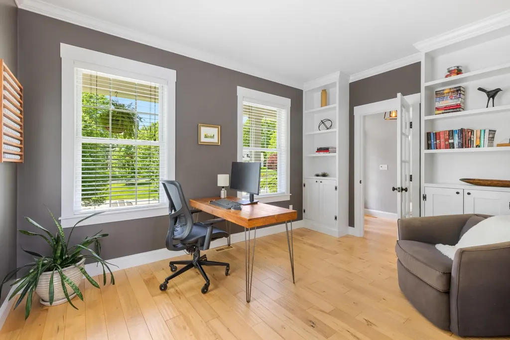 8 Heron Way Stratham NH 03885