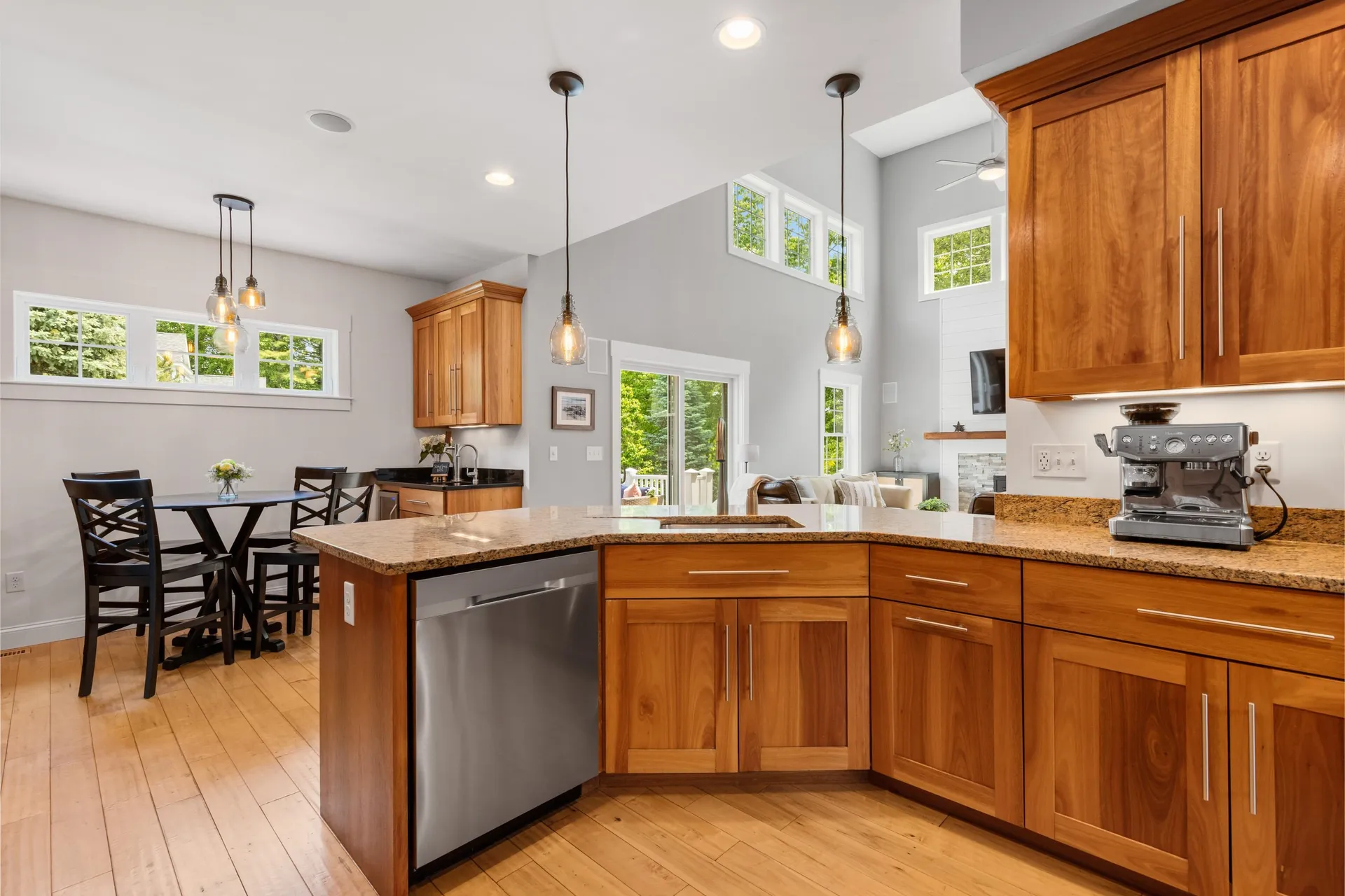 8 Heron Way Stratham NH 03885