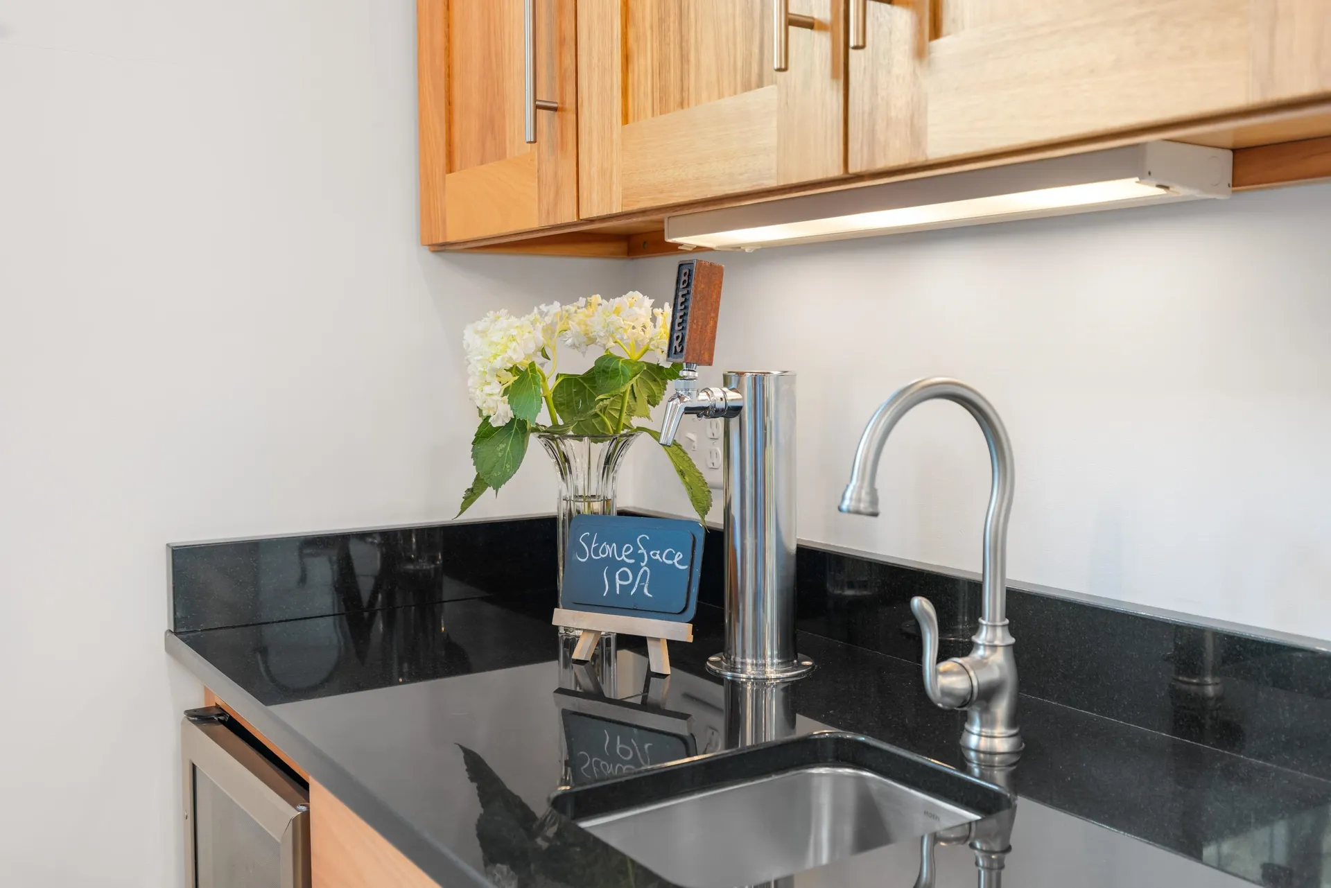 8 Heron Way Stratham NH 03885