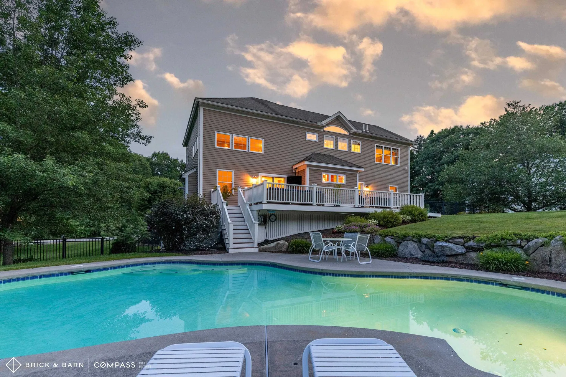8 Heron Way Stratham NH 03885