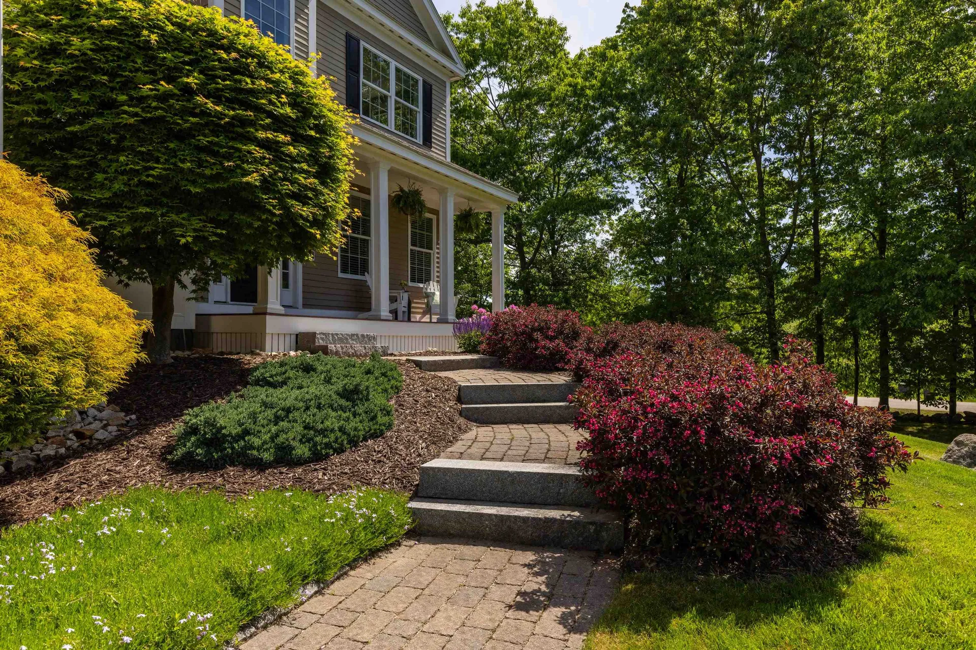 8 Heron Way Stratham NH 03885