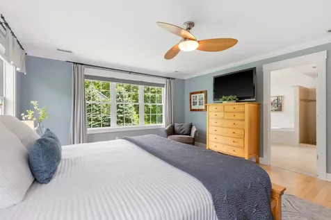 8 Heron Way Stratham NH 03885