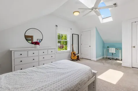 8 Heron Way Stratham NH 03885