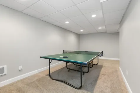 8 Heron Way Stratham NH 03885