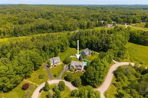 8 Heron Way Stratham NH 03885
