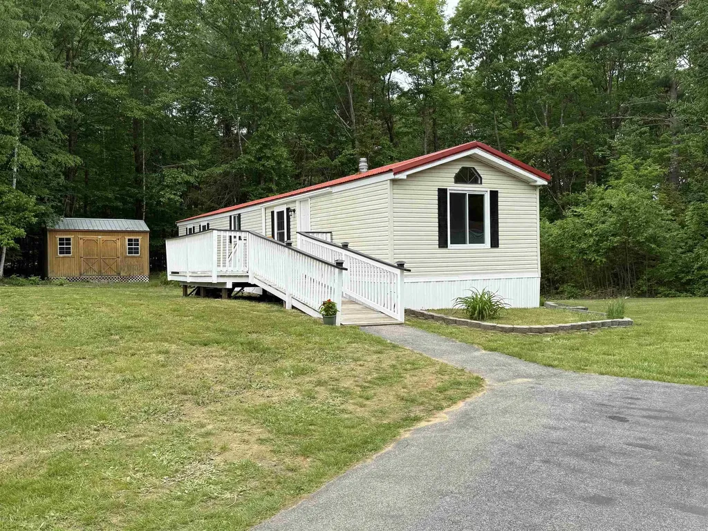 21 Valley Drive Belmont NH 03220