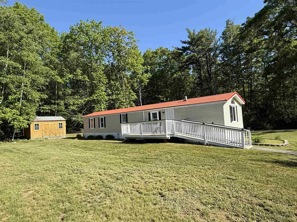 21 Valley Drive Belmont NH 03220
